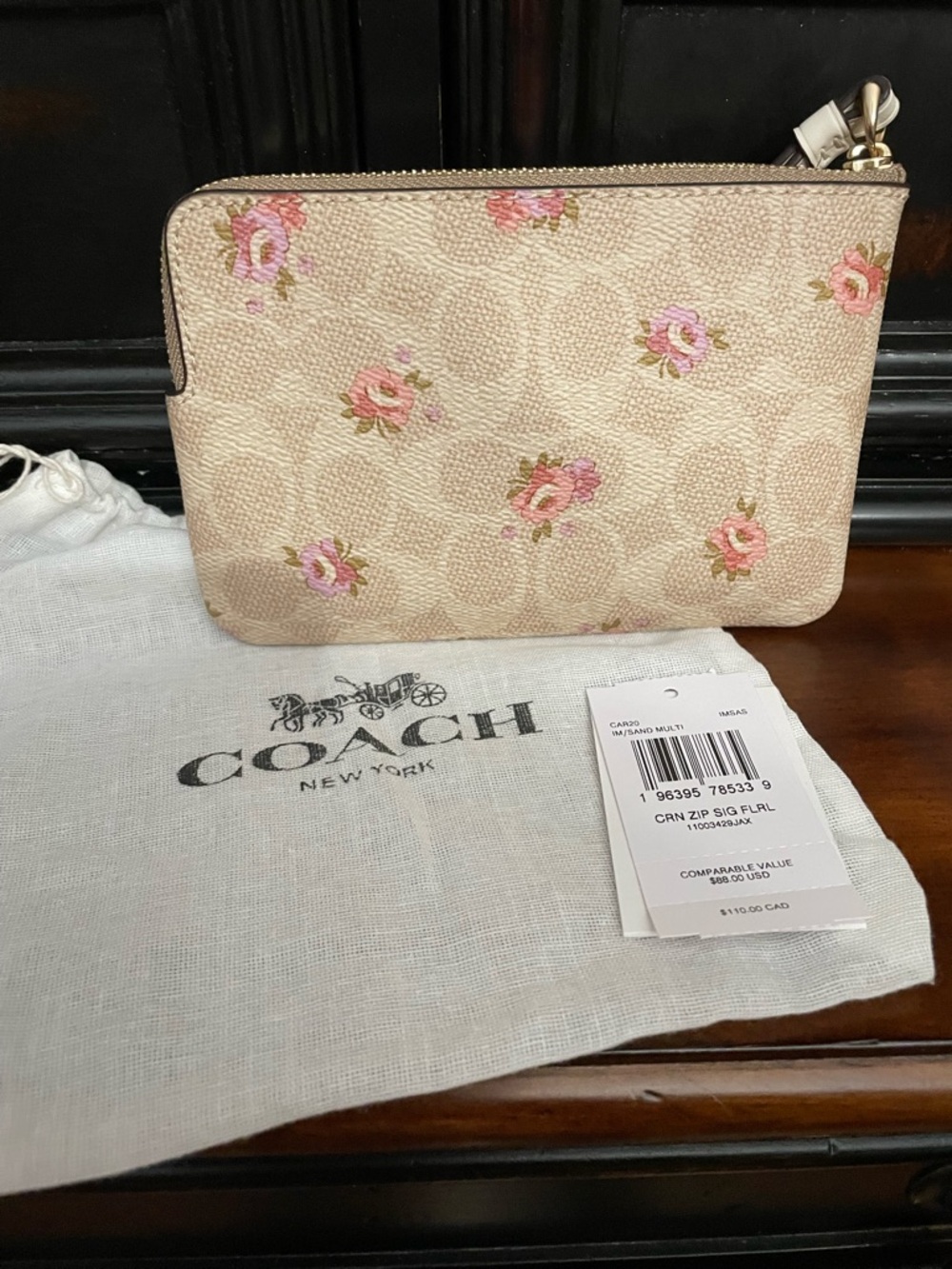 Coach Pink Floral corner zip Wristlet nwt - Picture 2 of 5